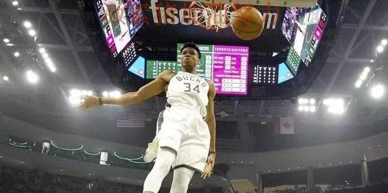 雄鹿关键轮换发挥奇效